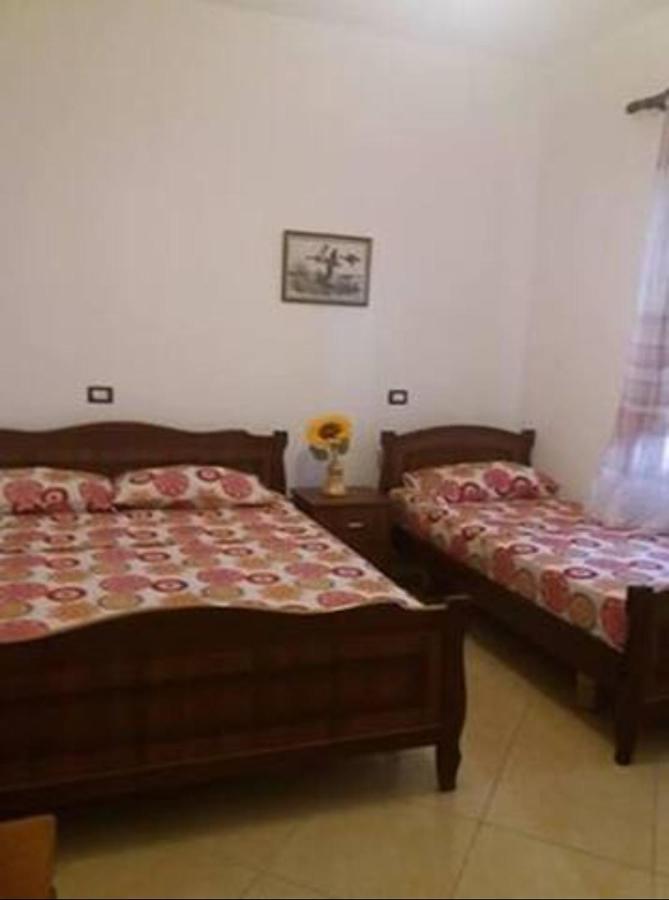 Vila Lika Durrës Exterior foto